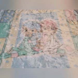 Precious Moments Fuzzy Warm Baby Blanket 1999